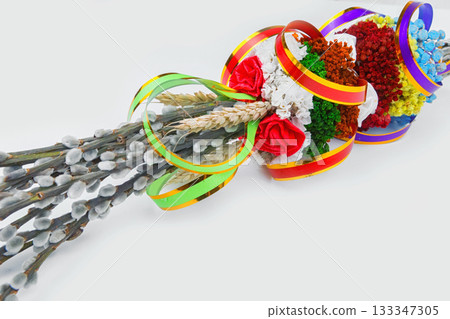 willow Sunday background of willow branches, willow bouquets. Easter top view. place for text 133347305