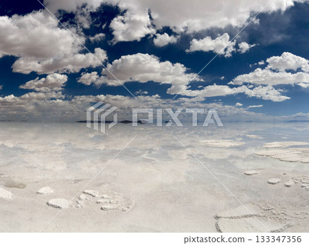 烏尤尼鹽沼的鏡像世界 烏尤尼鹽沼的鏡像世界 133347356