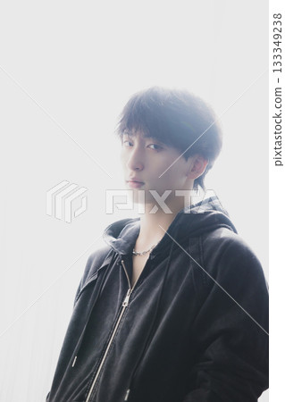 Male's portrait 133349238