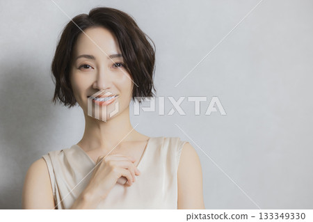 Middle female beauty image 133349330