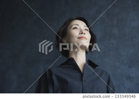 Middle female beauty image 133349346