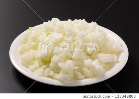 [Frozen] Cut Vegetables: Onions 133349808