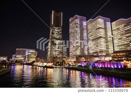 Night view of Minato Mirai 133350078