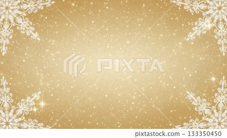華麗的金色聖誕背景，帶有金色邊框設計和閃閃發光的雪花。 133350450