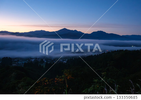 Sea of clouds in Echigo Sanzan Sea of clouds in Echigo Sanzan 133350685