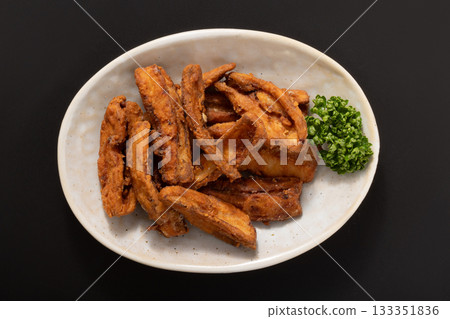 油炸牛蒡 133351836