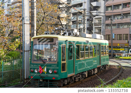 Tokyo Sakura Tram 7700 series Tokyo Sakura Tram 7700 series 133352738
