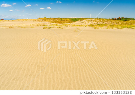 <<Shizuoka Prefecture>> Nakatajima Sand Dunes - Scenery under clear skies 133353128