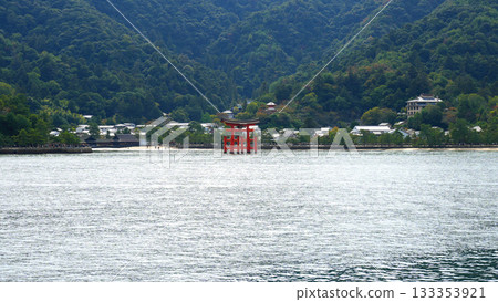 嚴島神社Otorii 嚴島神社Otorii 133353921