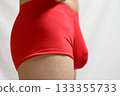 捏住腹部脂肪 133355733