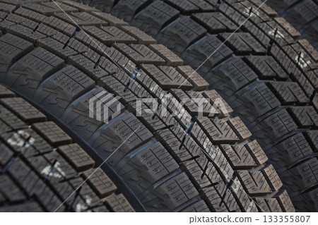 Tire image: Tread surface of unused studless tires 133355807