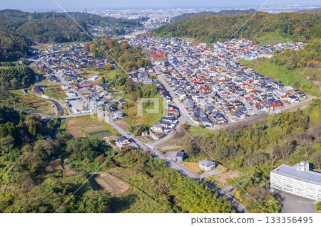 從金澤市夕日地町和東長町地區拍攝的海邊無人機空拍照片 從金澤市夕日地町和東長町地區拍攝的海邊無人機空拍照片 133356495