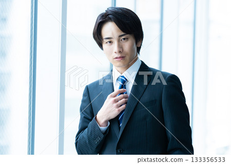 Portrait of young businessman Portrait of young businessman 133356533