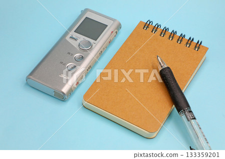 錄音筆和筆記 錄音筆和筆記 133359201