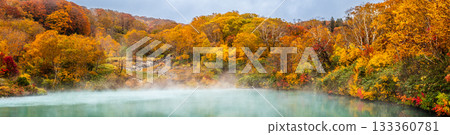 Panorama of autumn leaves at Jigoku-numa Pond [Aomori City, Aomori Prefecture] 133360781