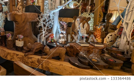 一家室內裝潢店，讓你感受木材的溫暖 133364486