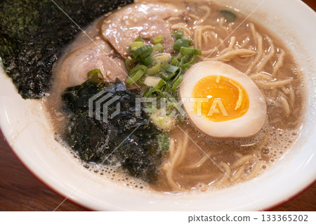 tonkotsu ramen ramen barbecued pork tonkotsu ramen チャーシュー ラーメン 133365202
