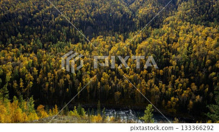 中国新疆阿勒泰风景 133366292