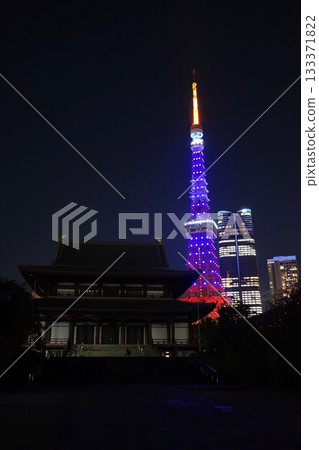東京鐵塔和增上寺亮起靛藍色燈光。十一月，港區。 2147 靛藍色東京鐵塔和增上寺 133371822