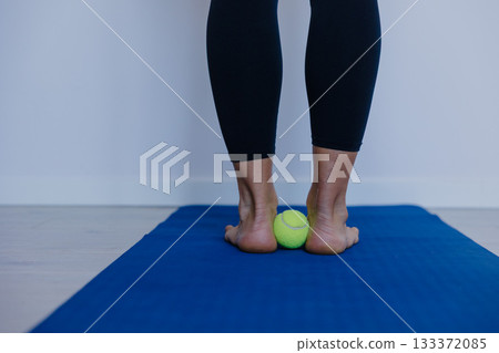 arch pressure improves plantar fascia, targeted exercises to alleviate foot tension and improve 133372085