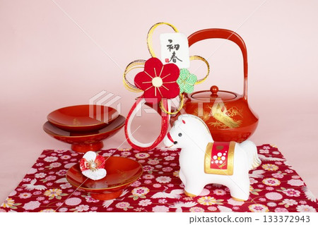 賀年卡素材：馬年 133372943