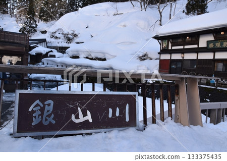 Ginzan Onsen in winter, Yamagata Ginzan Onsen in winter, Yamagata 133375435