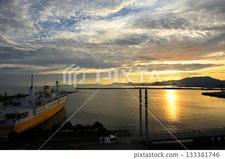 從青森灣大橋眺望陸奧灣(青森縣) 從青森灣大橋眺望陸奧灣(青森縣) 133381746