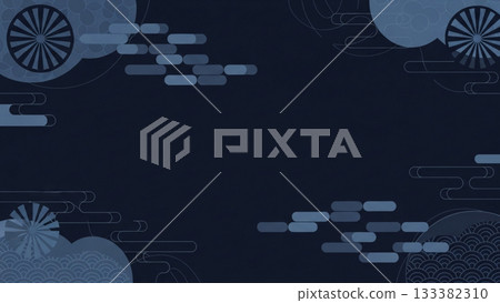 寧靜的日式背景設計，以深藍色為底色，點綴著散落的雲朵和車輪圖案。 133382310
