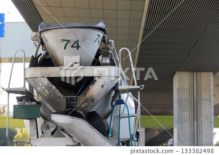 攪拌車（混凝土攪拌車） 133382498