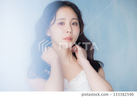 年輕女子髮型圖片 133382590