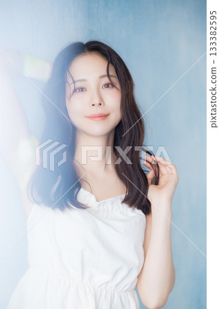 年輕女子髮型圖片 133382595