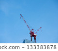 施工中建築物屋頂上的起重機 133383878