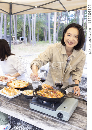 Enjoy a BBQ at the campsite Enjoy a BBQ at the campsite 133384593