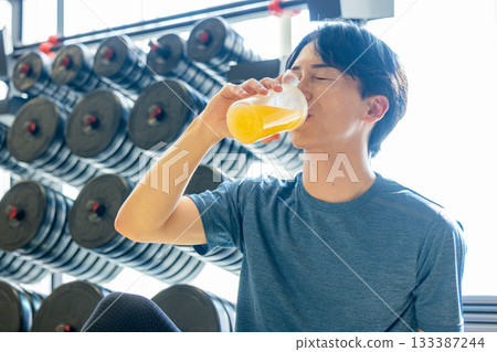 男士能量飲料 133387244