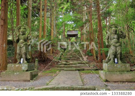 [Oita Prefecture] Niomon Gate of Ryogoji Temple on the Kunisaki Peninsula 133388280