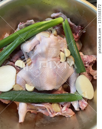 雞肉白開水 雞肉白開水 133388372