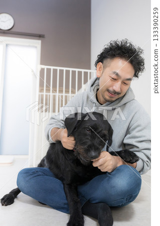 Relieving chewing urges in large dogs who gnaw and chew Relieving chewing urges in large dogs who gnaw and chew 133390259