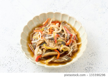 Pickled salted pickles 133390296