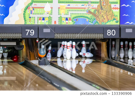 我在保齡球比賽中一次都沒能打出全中。 133390906