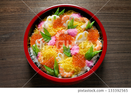 chirashi sushi chirashi sushi 133392565