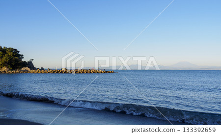 Autumn at Morito Beach in Hayama Town Autumn at Morito Beach in Hayama Town 133392659