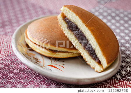 Dorayaki 133392768