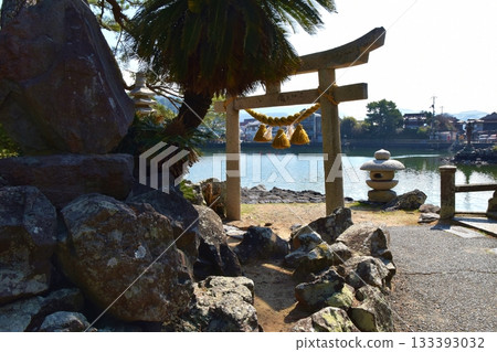 Myojin Pond on a clear day in Yamaguchi 133393032