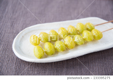 Gin nanyaki 133395275