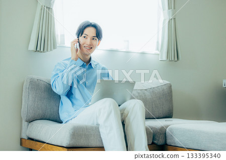 Teleworking middle-aged man Teleworking middle-aged man 133395340