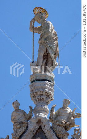 Saint George slaying the dragon, marble statue, detail of the facade of the Saint Mark's Basilica, St. Mark's Square, Venice, Italy 133395470