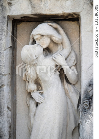 Detail of a mourning sculpture on a Mirogoj cemetery, Zagreb, Croatia 133396009