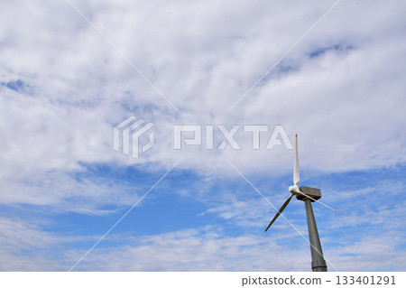 大型螺旋槳風力發電機_33 133401291