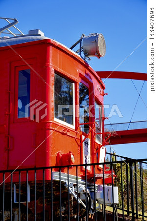 名鐵 Mo800 系列 + Ku2300 系列列車保存在倉池公園。 133407693