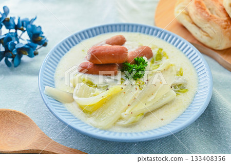 奶油燉蔬菜香腸 133408356